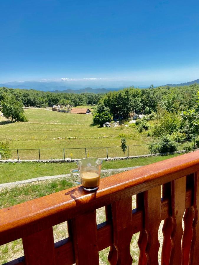 Mountain Village House Цетине Экстерьер фото