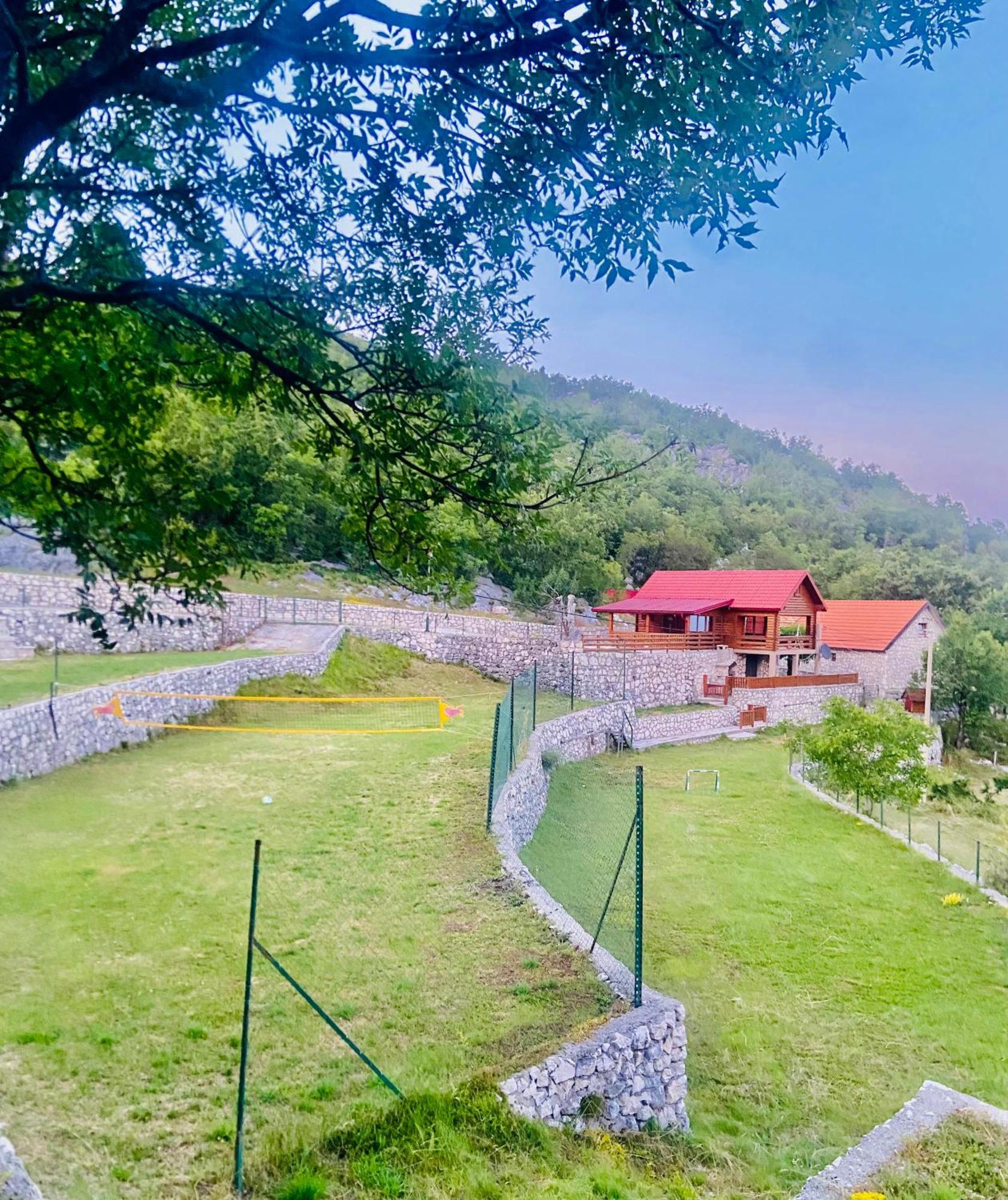 Mountain Village House Цетине Экстерьер фото
