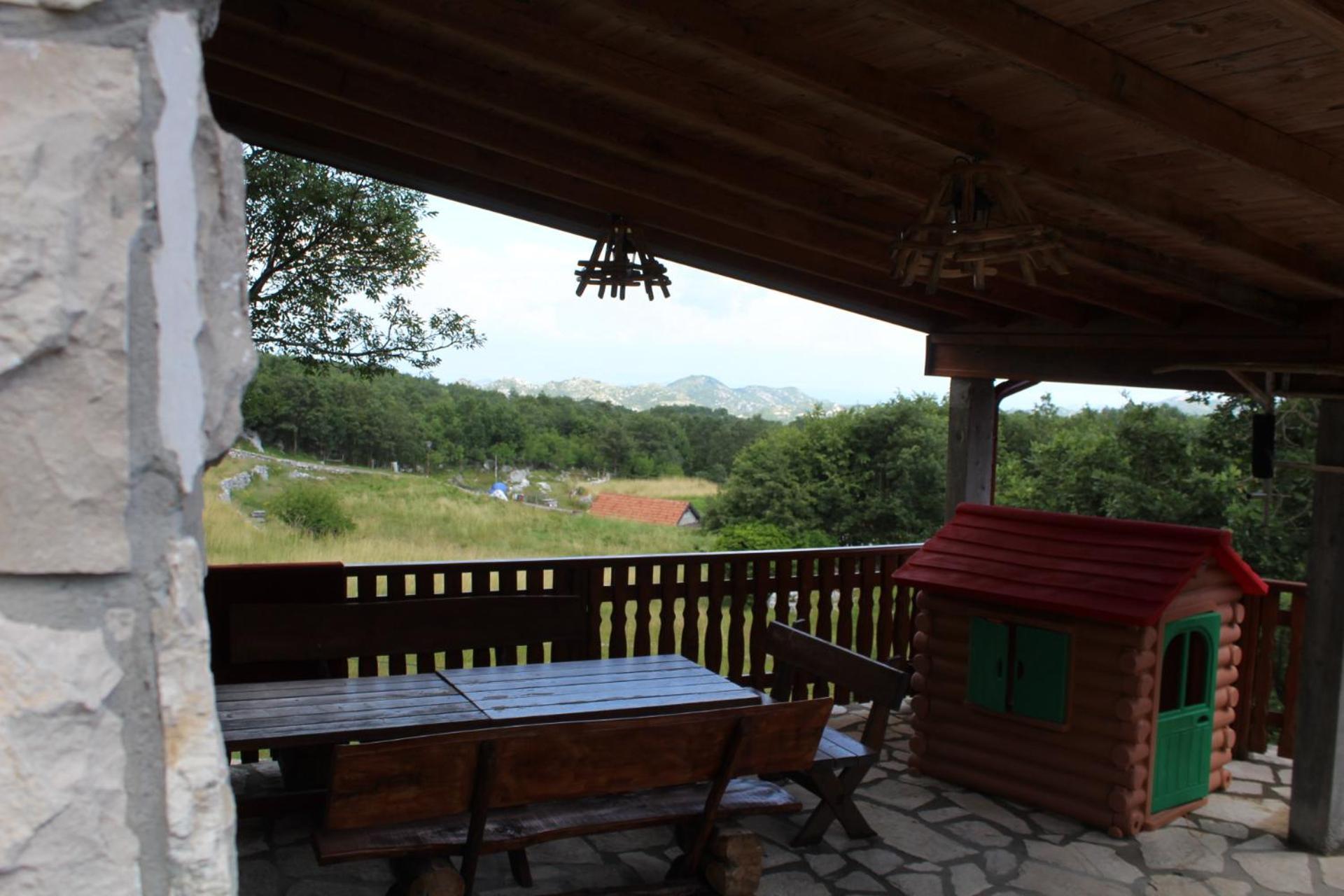 Mountain Village House Цетине Экстерьер фото